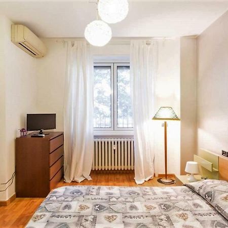 Isola Lagosta Apartment Милан Экстерьер фото
